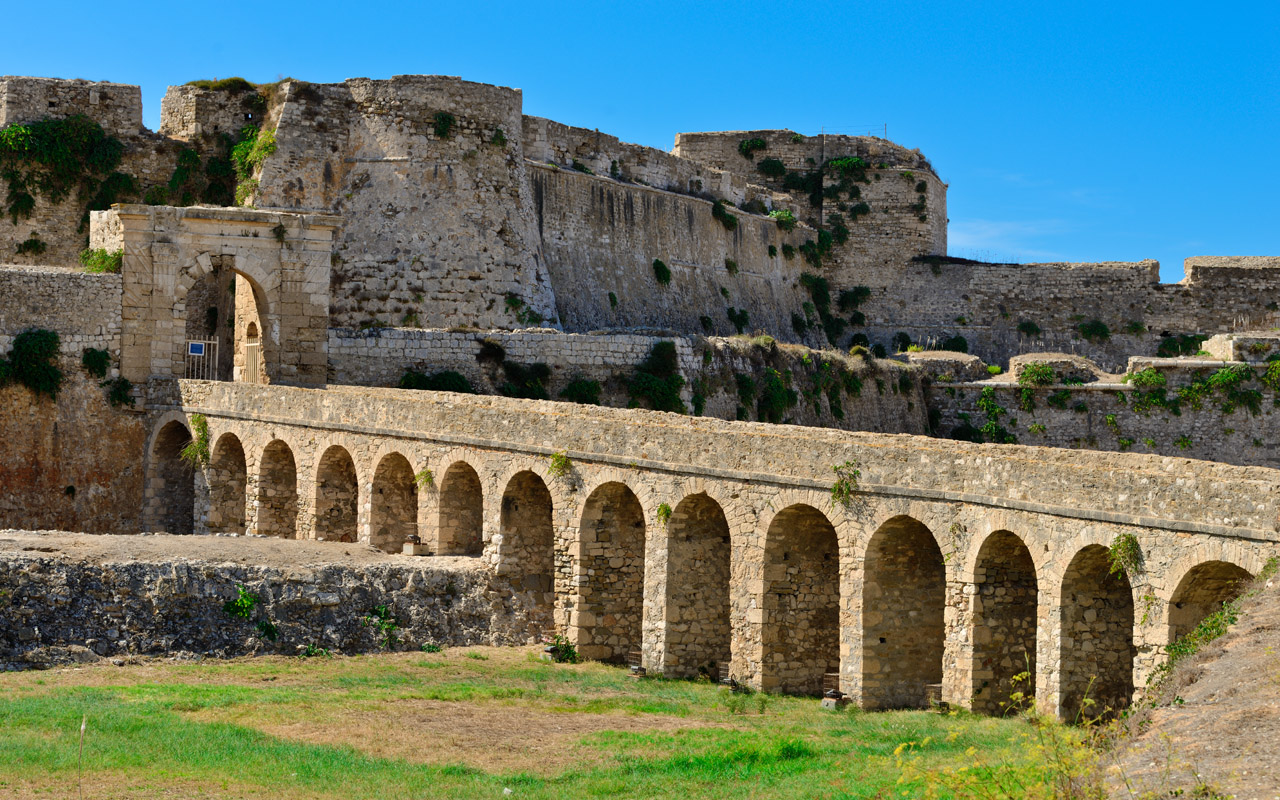 Ταξιδιωτικός Οδηγός Ελλάδα